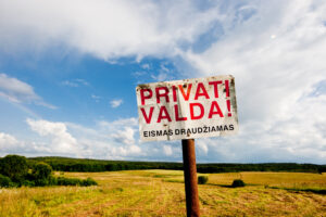 kt:-kompensaciju-sklypu-savininkams-nenumatantis-istatymas-priestarauja-konstitucijai