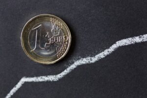 valstybes-kontrole:-antra-metu-puse-salies-ekonomikai-bus-palankesne