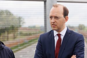 m.-skuodis-apziures-gelezinkelio-elektrifikavimo-darbus-vilniaus-ir-jonavos-rajonuose