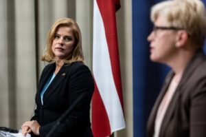 latvijos-premjere-vilniuje:-turime-greiciau-igyvendinti-„rail-baltica“-projekta