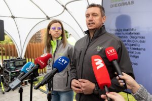 eso-vadovas:-imone-investavo-daugiau-nei-surinko-lesu-is-tarifo