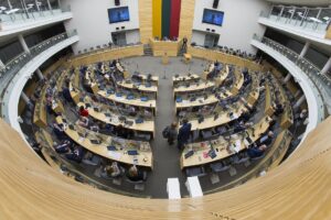 seimo-kanceliarija-papildomai-praso-5-mln.-euru:-ismokoms,-vedinimo-sistemai,-irangai