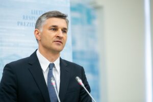 j.-niewierowiczius:-lietuva-yra-pasirengusi-teikti-parama-ukrainos-energetikos-sektoriui