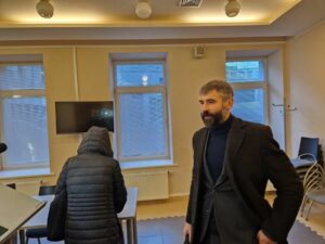teismas-pradejo-nagrineti-kaunieciu-vilcinsku-byla,-jie-kaltes-nepripazista