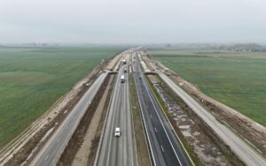 lietuvoje-planuojama-elektrifikuoti-kelius