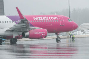 atsaukti-„wizz-air“-skrydziai-tampa-tikru-galvos-skausmu:-paliecia-ir-kryptis-is-kauno