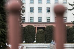 nelaime-kauno-klinikose:-mire-pro-langa-iskrites-pacientas